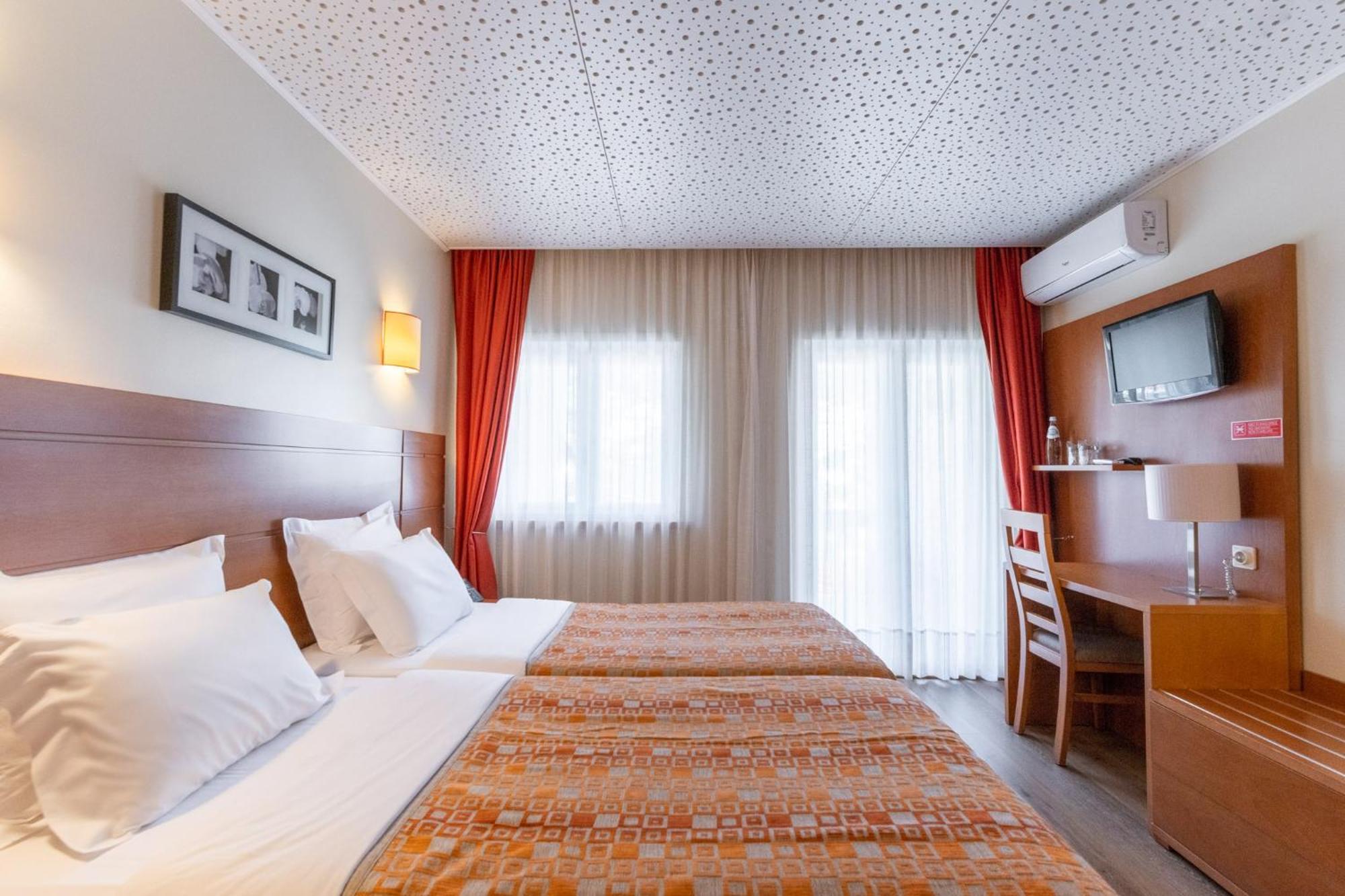 Hotel Berne Manteigas Zewnętrze zdjęcie