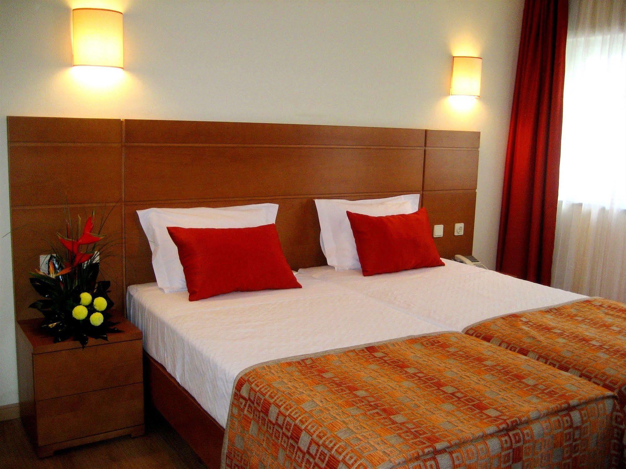 Hotel Berne Manteigas Zewnętrze zdjęcie