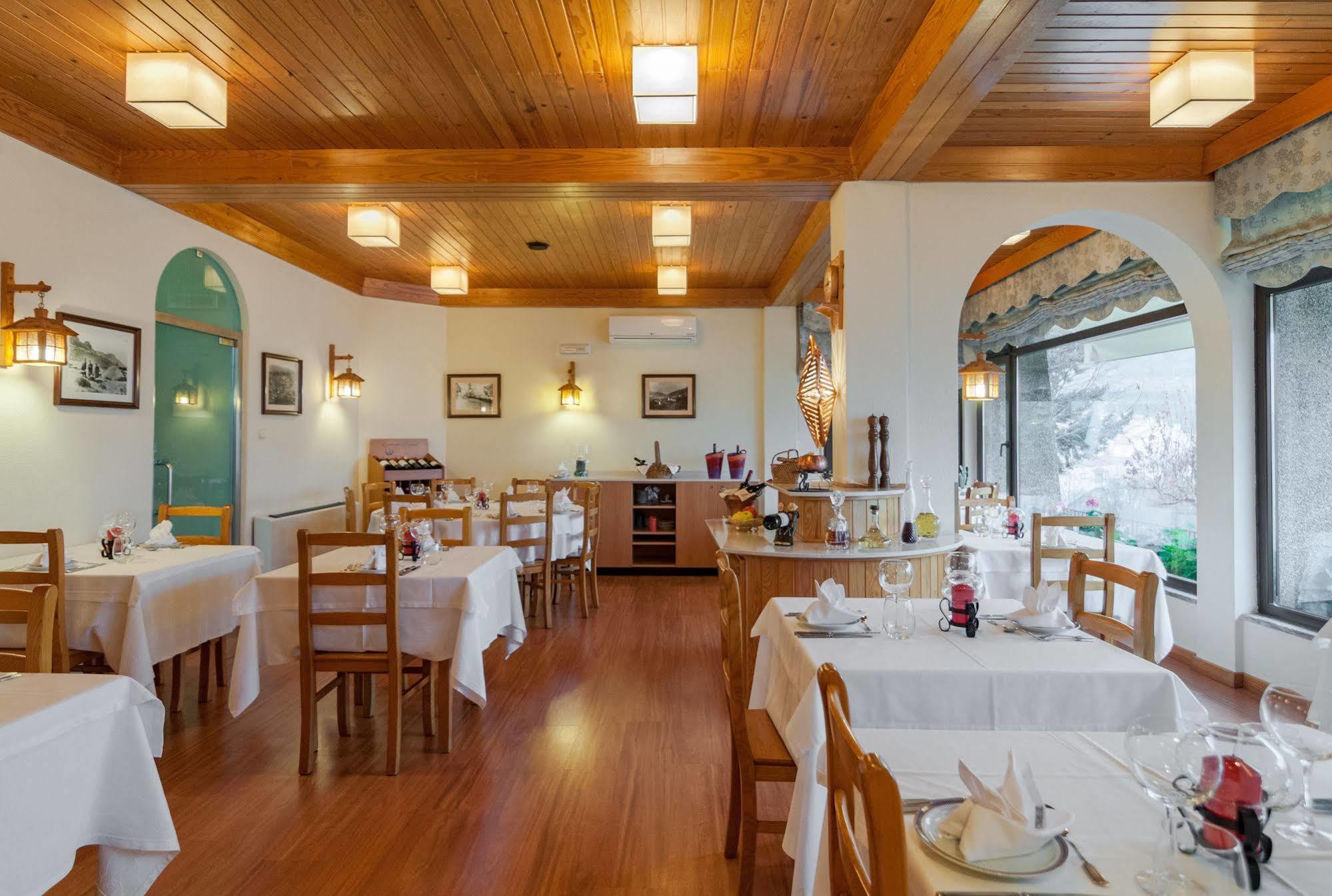 Hotel Berne Manteigas Zewnętrze zdjęcie